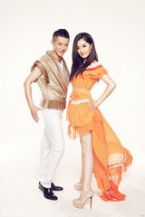 组图：凤凰传奇演唱会票房破九成 写真大片曝光