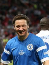 组图：慈善足球赛众星云集 X教授与鹰眼组队