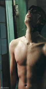 组图：日剧“出轨对象”专业户斋藤工色气全开