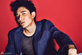 组图：汪亚朝时尚写真曝光 简洁搭配型男魅力