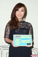 组图：李佳薇自曝暗恋赵又廷 观失恋馆难掩失落