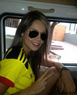 组图：哥伦比亚美艳记者抢镜 被评为世界杯女神