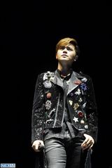 组图：罗志祥上海演唱会 花40万重做演出服