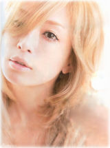 组图：滨崎步大尺度写真 蕾丝内裤性感秀乳沟