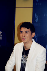 组图：保剑锋绅士亮相影展 风趣幽默大侃青海话