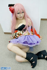 组图：日本宅男女神Cos展 福利根本停不下来