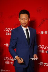 组图：《亲爱的》首映 赵薇黄渤与孩子温馨互动