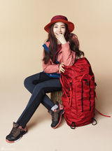 组图：徐仁国朴敏英写真 运动休闲展青春活力