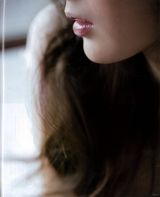 组图：宅男女神白石麻衣抹胸小黑裙秀美乳长腿