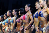 组图：中国健美公开赛举行 女大学生变肌肉萝莉