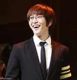 组图：欧巴走上音乐剧舞台 演唱跳都精彩