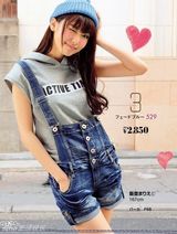 组图：日本16岁嫩模走红 气质清纯酷似新垣结衣