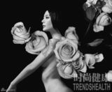 组图：蒋雯丽陈数白百何全裸代言“粉红丝带”