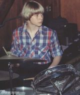 策划：纪念柯本去世20周年 回顾摇滚涅槃之路