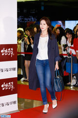 独家高清：金泰熙权相佑大咖齐捧场宋承宪新片