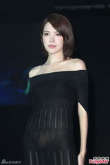 组图：潘玮柏自曝脱星出道 曾全裸扮树叶