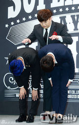 组图：Super Junior回归在即 发布会大展搞怪本能引爆笑