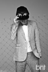 组图：韩团少年共和国写真 尽显青春魅力