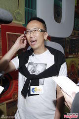 组图：吴绮莉拒回应房祖名吸毒 郑丹瑞望返电台