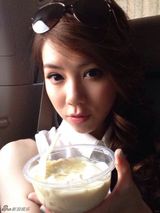 组图：美少女爱自拍！邓紫棋海量生活美照曝光