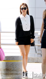 组图：少女时代赴港 泰妍恋爱后现双下巴