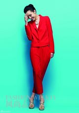 组图：小宋佳性感演绎《风尚志》