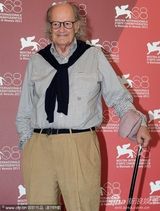 组图：《歌之调》记者会 Amanda Sandrelli秀低胸