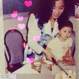 组图：星妈成主角！周杰伦李冰冰等曝妈妈美照