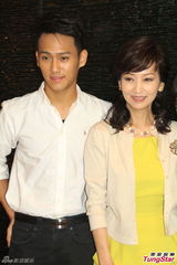 组图：赵雅芝儿子加入娱乐圈 盼做电影新人