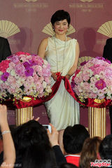 组图：林青霞出席酒店开幕活动 优雅现身现场