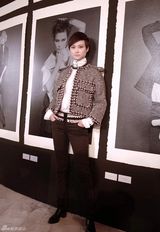 组图：盘点李宇春与国际设计师 戛纳造型引猜想