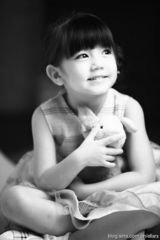 组图：逆天基因！混血兄妹超养眼 曾与王菲搭档