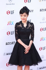 独家高清：又是一年百想红毯 众星云集争奇斗艳