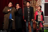 组图：相声剧《聚乐部》首演 笑声不断