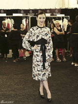 组图：毛晓彤纽约时尚映像 带你畅游时装周