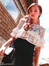 组图：章龄之写真黑白配变身时尚冷美人