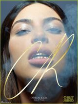 组图：卡戴珊产前所拍写真曝光 戴金牙敞胸露肚