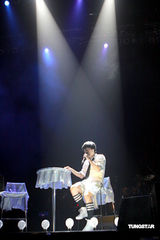 幻灯：卢广仲香港个唱尾场落幕 出席庆功宴兴奋难掩