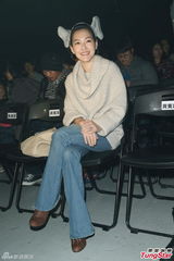 组图：小S不惜展示小腹亲证没怀孕