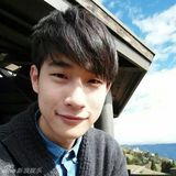 组图：台版都教授卢彦泽否认整容：唯一整过的是头发