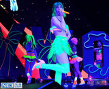 组图：水果姐凯蒂-佩里开唱 造型百变雷装频现