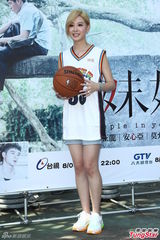 组图：蓝正龙盼早生子 为娇妻改冲动个性