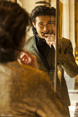 组图：高伟光变身绅士名流霸气登封面