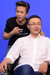 组图：王长田与邓超对话新浪娱乐