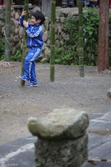 组图：多多贝儿集市风波显情深 复古运动会欢乐