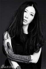 组图：童蕾大片风格多样显朋克范