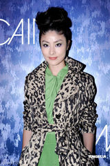 幻灯：陈慧琳豹纹装贵气 变模特儿压轴走秀