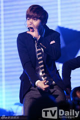 组图：EXO等放歌首尔国际音乐博览宣传大众文化