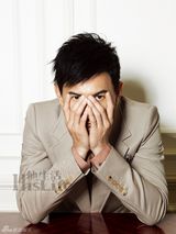 组图：吴奇隆卖萌鬼马9连拍 嘟嘴吐舌显萌主本色