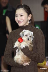 组图：选美皇后徐千惠站台 与林韦伶呼吁爱护动物